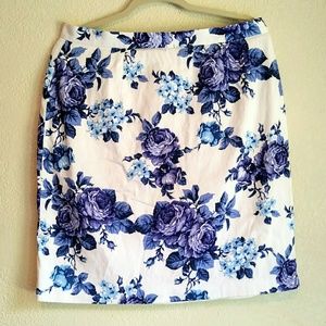 Cremieux Blue & White Floral Pencil Skirt 14
